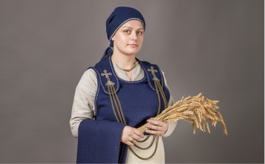 VII-VIII a. žiemgalių moters archeologinio kostiumo rekonstrukcijos interpretacija © Žiemių pradas "Simkala"